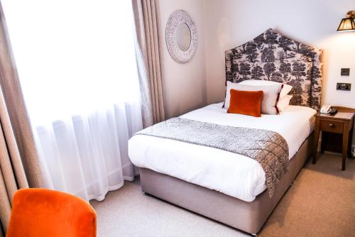 The Maids Head Hotel - image 9
