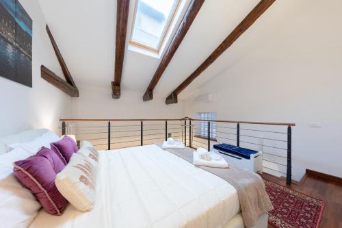 Ca' del Pozzo Loft Apartment - image 6