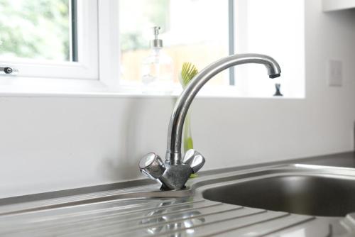 ห้องครัว, Hertford Serviced Apartments by Paymán Club in เฮอร์ฟอร์ด