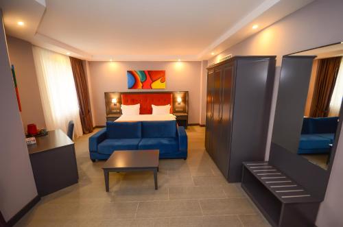 Batumi Palm Hotel – Batumi, IL