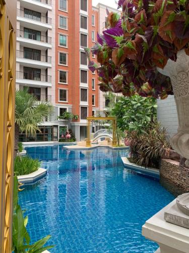 %name Espana Luxury apartment Huge Pool พัทยา