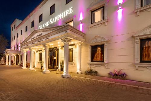 Grand Sapphire Hotel & Banqueting - image 3