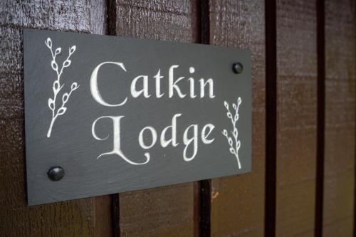 Catkin Lodge set in a Beautiful Woodland Holiday Park