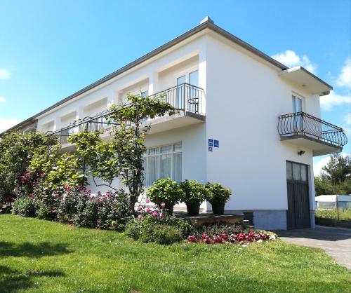  Apartments Granzola in Sukošan