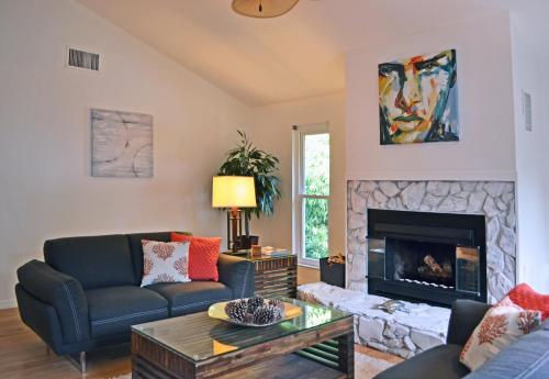 Shell Beach - The Treehouse 210 - image 7