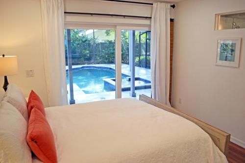 Shell Beach - The Treehouse 210 in 새라소타 시내