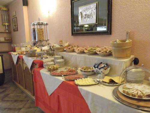Hotel Adele - image 4