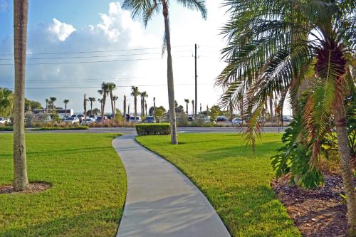 Siesta Key Beach - Capri 665 #4 Over view