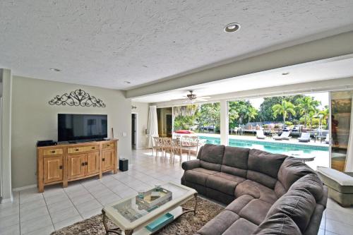 Central - Edgemere 738 - image 3