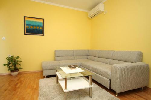 Apartments by the sea Kustici Pag - 6320 - image 11