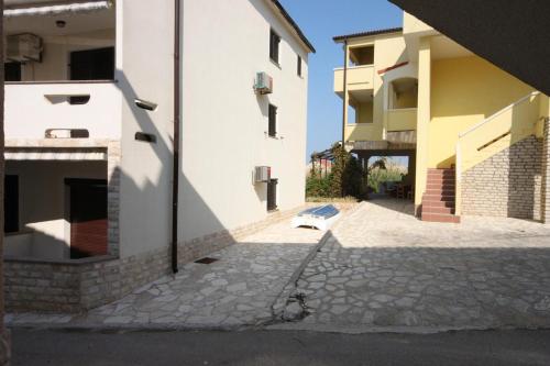 Apartments by the sea Zubovici Pag - 6356 - image 9