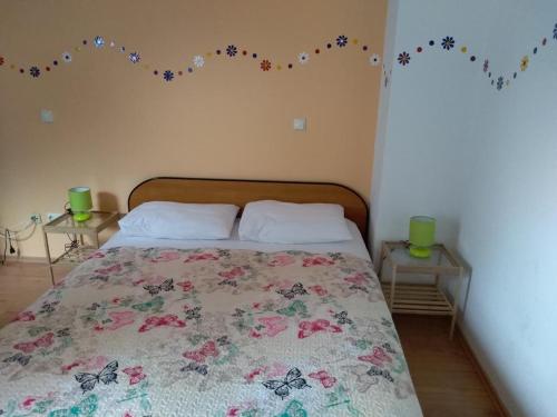 Apartments by the sea Sveti Filip i Jakov Biograd - 14319 - image 4