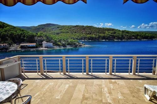 Apartments by the sea Povlja Brac - 14399 - image 10