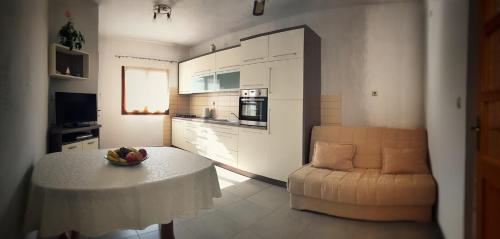 Apartments by the sea Povlja Brac - 14399 - image 11