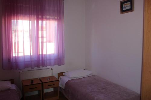 Apartments and rooms with parking space Trilj Zagora - 14609 - main image