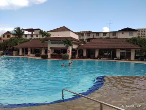 Swimming pool, View Talay 1B by Fernando in Thep Prasit