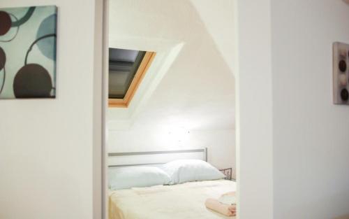 Apartments by the sea Makarska - 15200 - image 12