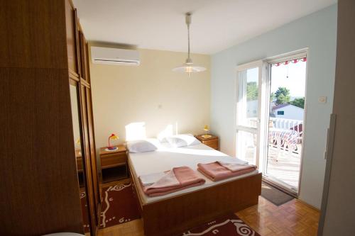 Apartments and rooms by the sea Podaca Makarska - 16114 - image 3