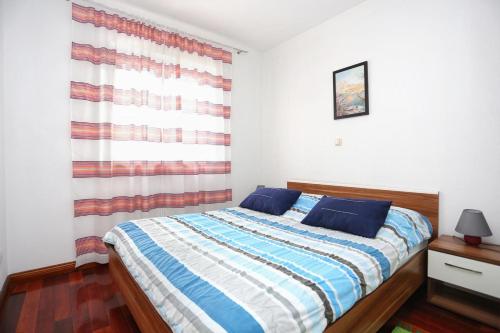 Apartments by the sea Trogir - 16211 - image 11