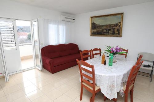Apartment in Vinišće 