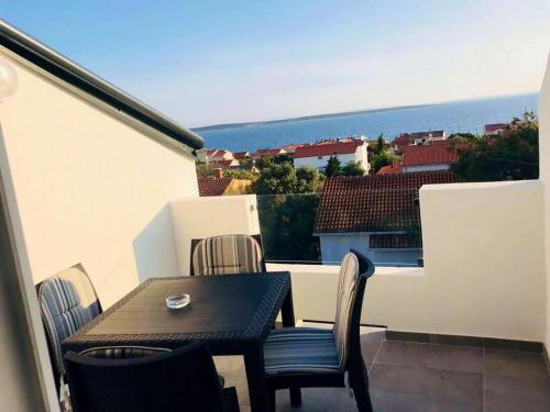 Apartments with a parking space Mandre Pag - 16499 Pag
