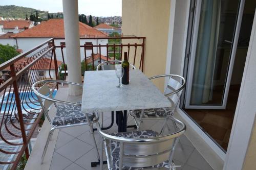 Family friendly apartments with a swimming pool Trogir - 16509 - image 9