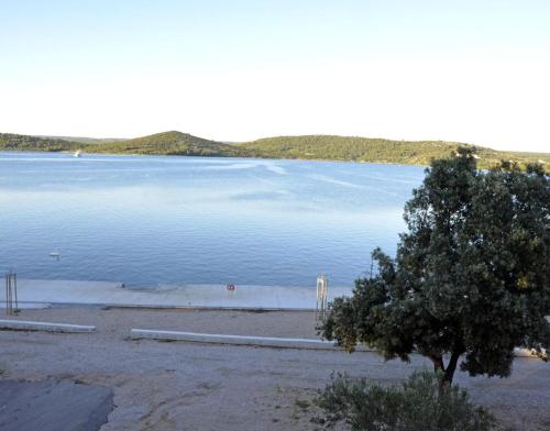Apartments by the sea Bilice Krka - 16629 - image 6