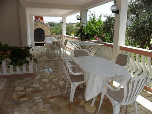 Apartments by the sea Grebastica Sibenik - 16767 