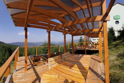 Vedere, Pension Valea Mariei in Rânca - Novaci