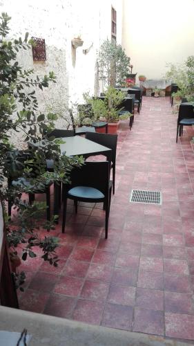 Aziyz Camere 3