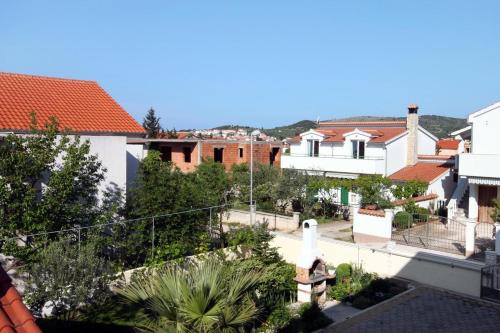 Apartments with a parking space Vodice - 6178 - image 9