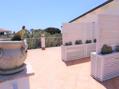 Hotel Residence Noto Marina Ideally located in the Lido di Noto area, Hotel Residence Noto Marina promises a relaxing and wonderful visit. The property offers guests a range of services and amenities designed to provide comfort 