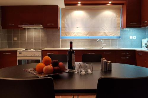 Comfy house with private garden & view, close to Kyparissia Castle gîte à louer Karvoúnion