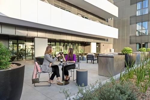 المرافق, Quest Burwood East in فوريست هيل