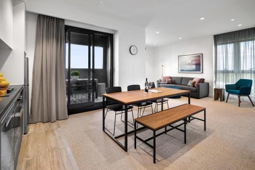 2 bedrooms, 4 beds