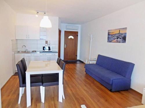 Apartments with a parking space Moscenice Opatija - 7689 - image 14
