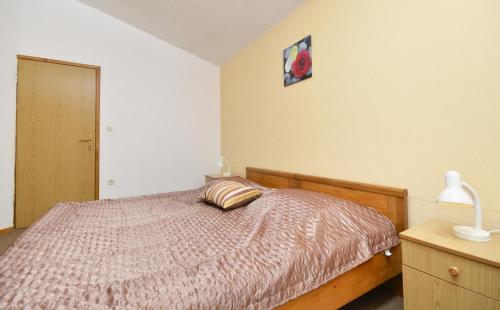 Family friendly apartments with a swimming pool Baska Voda, Makarska - 12442