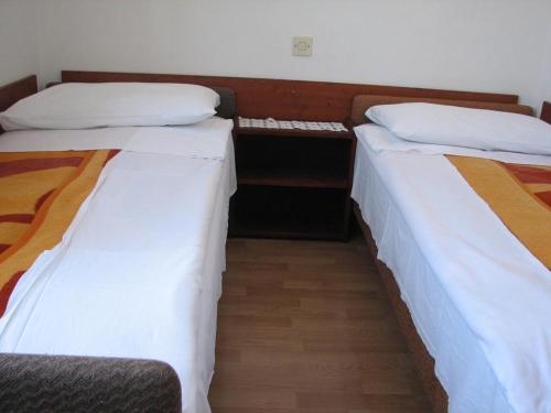 Apartments with a parking space Crikvenica - 12592