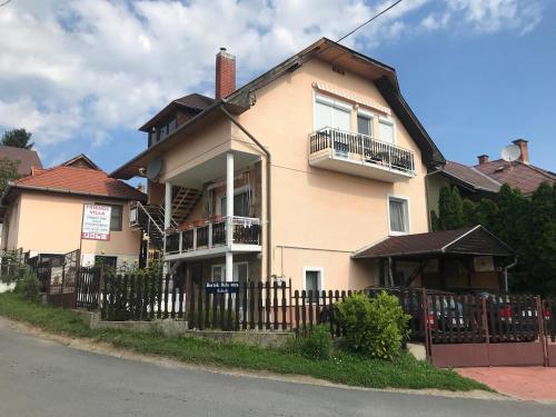  Friends Villa Apartments in Hévíz