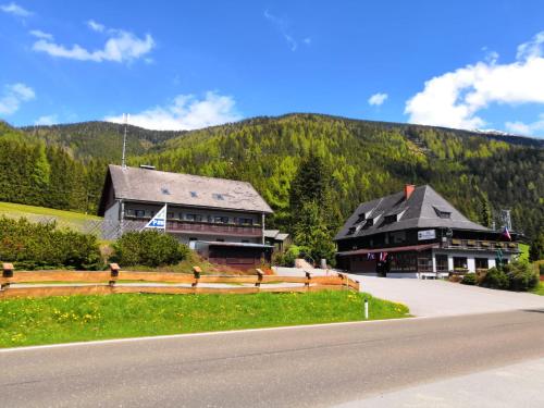 Gasthof Draxlerhaus, Unterkunft in Hohentauern