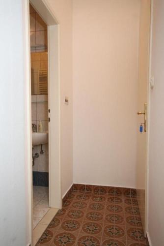 Apartments with a parking space Stari Grad Hvar - 8726 - image 9