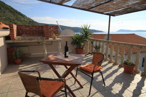 Apartments with WiFi Komiza Vis - 8911