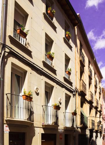 ทัศนียภาพภายนอกโรงแรม, Apartamento Roseta en Calahorra in คาลาออร์รา / ซานอาเดรียน