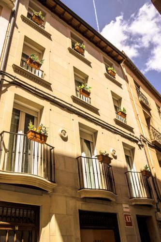 ทัศนียภาพภายนอกโรงแรม, Apartamento Roseta en Calahorra in คาลาออร์รา / ซานอาเดรียน