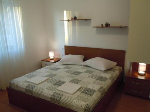 Two-Bedroom Apartment with Balcony and Sea View image 2