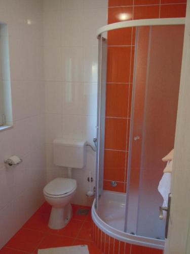 Two-Bedroom Apartment with Balcony and Sea View image 2
