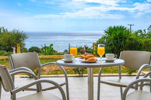 Summer Sun Located in Skala, Summer Sun is a perfect starting point from which to explore Kefalonia. The hotel offers a high standard of service and amenities to suit the individual needs of all travelers. Lugga