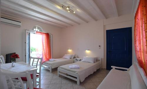 Nostos Beachfront Apartments & Studios