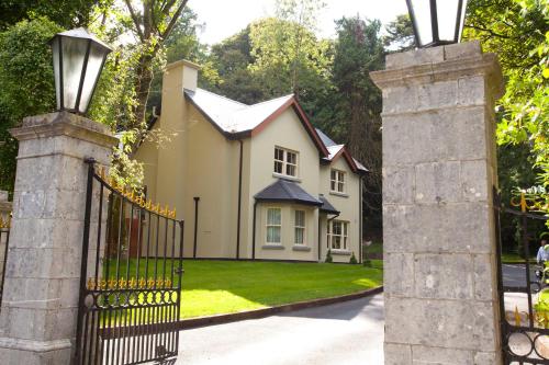 Ballyseede Castle - main image