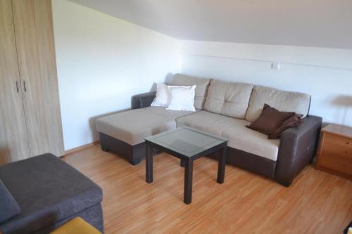 Apartments with a parking space Lopar Rab - 14070 - image 12